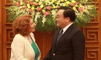 Une secrétaire d’Etat d’Irlande du Nord en visite au Vietnam